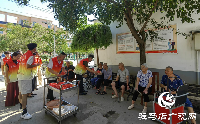 【天中光榮榜】王俊峰：十年堅(jiān)守公益路 愛心傾灑困難群眾