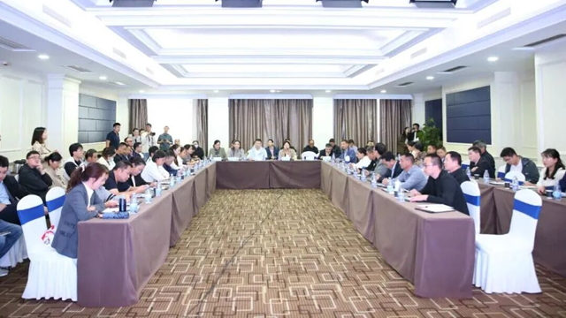 呼吸無阻 與縣同行——駐馬店市九縣一區(qū)慢阻肺防治中心建設(shè)推進(jìn)會順利召開