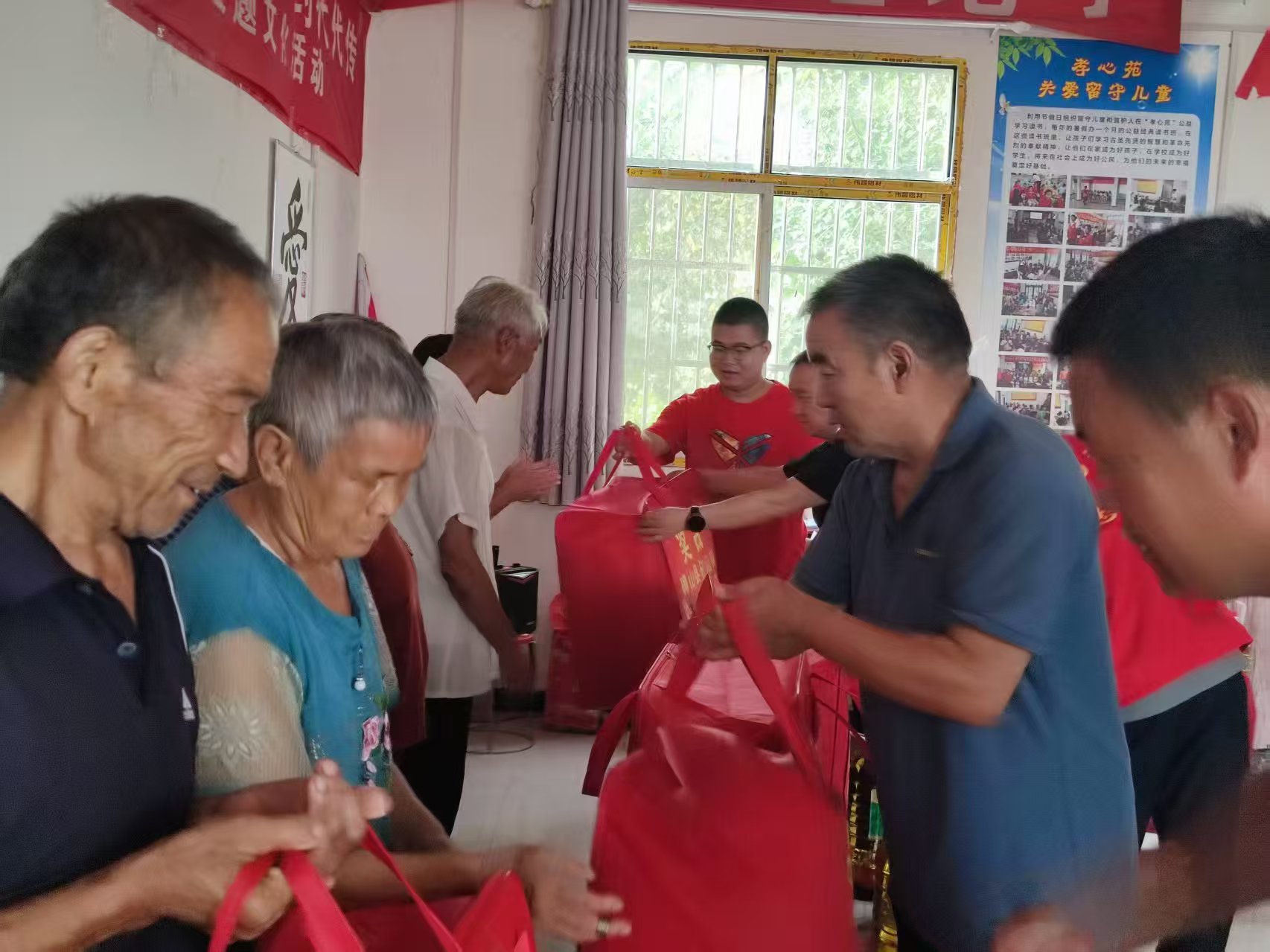 確山縣孝心苑舉辦七夕主題活動(dòng)：夫妻恩愛傳佳話　勤儉節(jié)約樹新風(fēng)