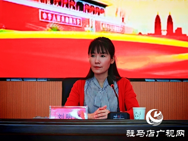 平輿縣人民法院送法進校園 為平輿一高學(xué)子送上“成長防護指南”
