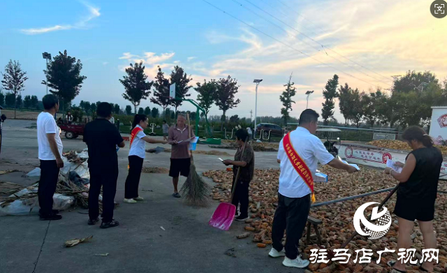 中華財險駐馬店中支開展“為群眾送知識”金融教育宣傳周活動