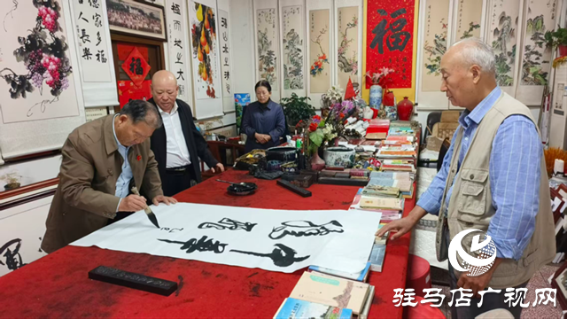 翰墨頌黨恩 丹青迎國(guó)慶