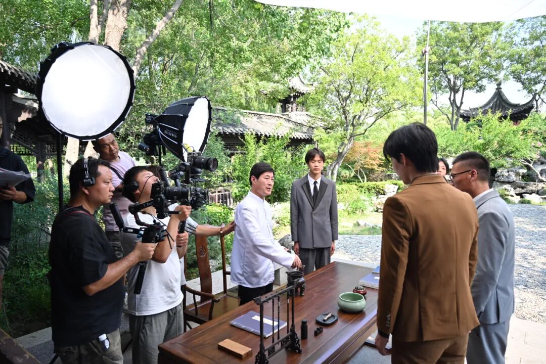 從“刷劇”到“打卡”，文旅微短劇的6.96億流量密碼