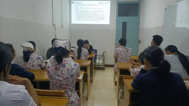 筑牢感控防線，守護純真笑容——駐馬店市第一人民醫(yī)院兒童康復科開展感染預防與控制知識培訓