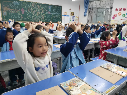 駐馬店市第三小學開展2025年秋季學期一、二年級習慣口令化展示活動