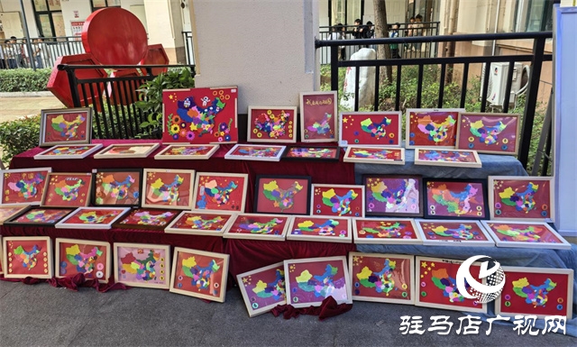  “喜迎國(guó)慶 禮贊中國(guó)”——駐馬店市第三十三小學(xué)開(kāi)展迎國(guó)慶美術(shù)展活動(dòng)