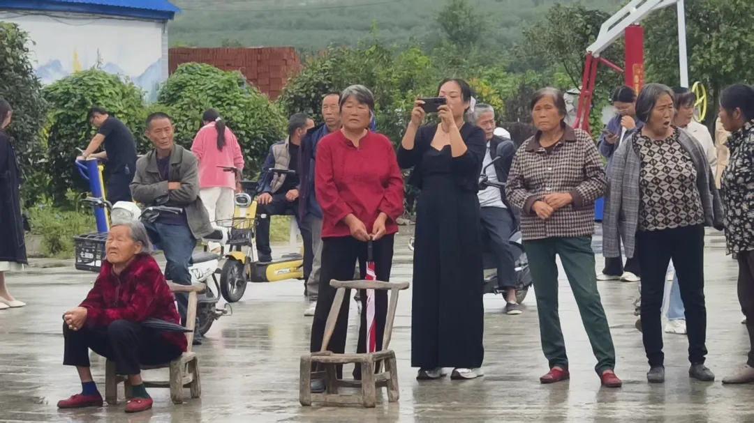 縣區(qū)動態(tài) | 好戲連臺！泌陽“秋季村晚”精彩上演！