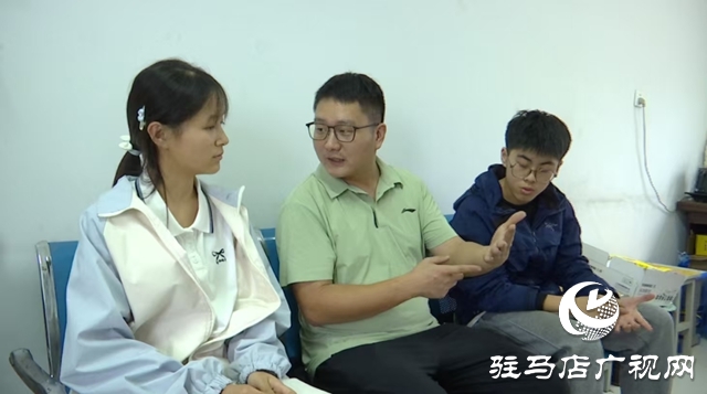 郭亞舟：扎根鄉(xiāng)土十一載 化學(xué)課堂育新人
