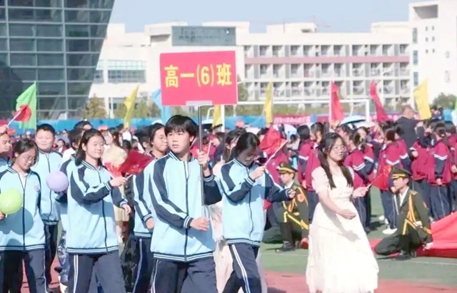 確山一高百年校慶：詩歌與藝術(shù)共鳴的歷史時刻