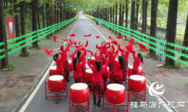 泌陽縣銅山湖景區(qū)國慶文藝活動精彩紛呈 