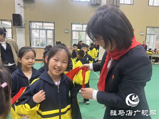  強(qiáng)國(guó)復(fù)興有我 爭(zhēng)當(dāng)新時(shí)代好少年—駐馬店市第三十三小學(xué)新隊(duì)員隊(duì)前考核