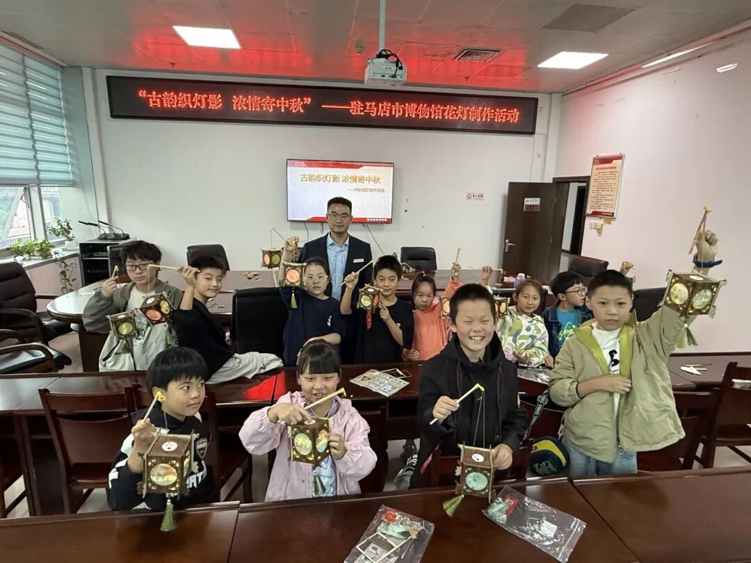 駐馬店市博物館手繪野生玩家集合，用畫筆“炸”出你的專屬風格