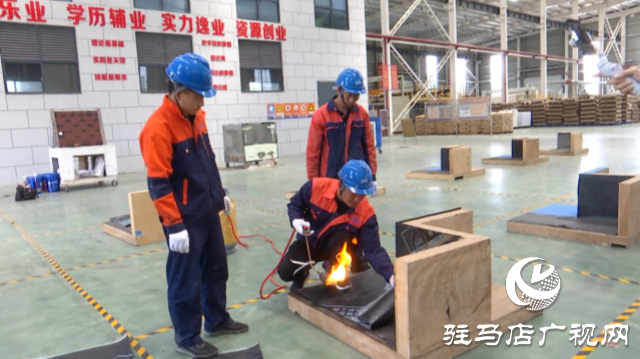 全國勞動模范李亞光：匠心筑夢扎根防水一線 創(chuàng)新工藝破解施工難題
