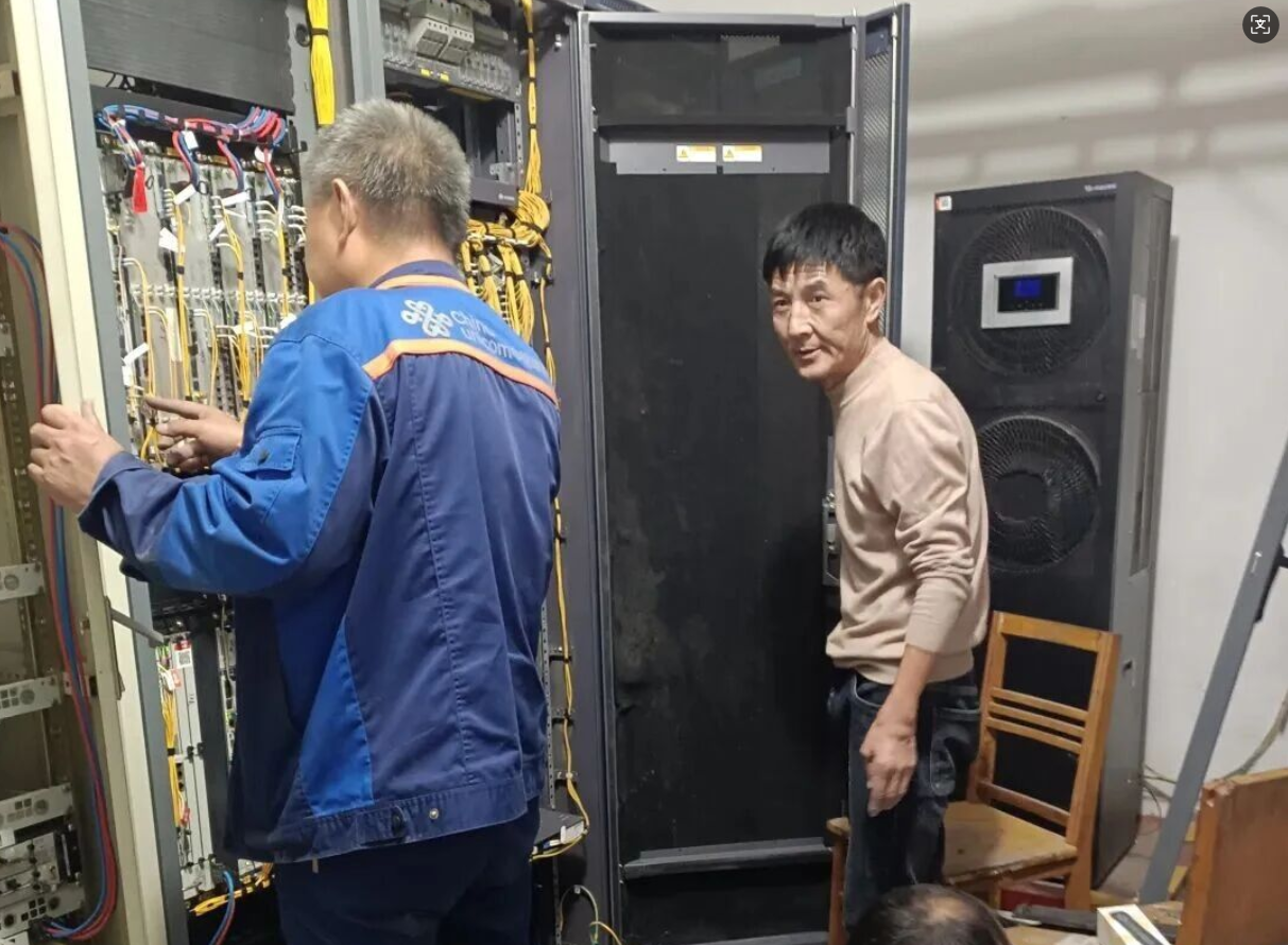 駐馬店聯(lián)通泌陽縣分公司創(chuàng)新開展設(shè)備豎裝改造(圖文)