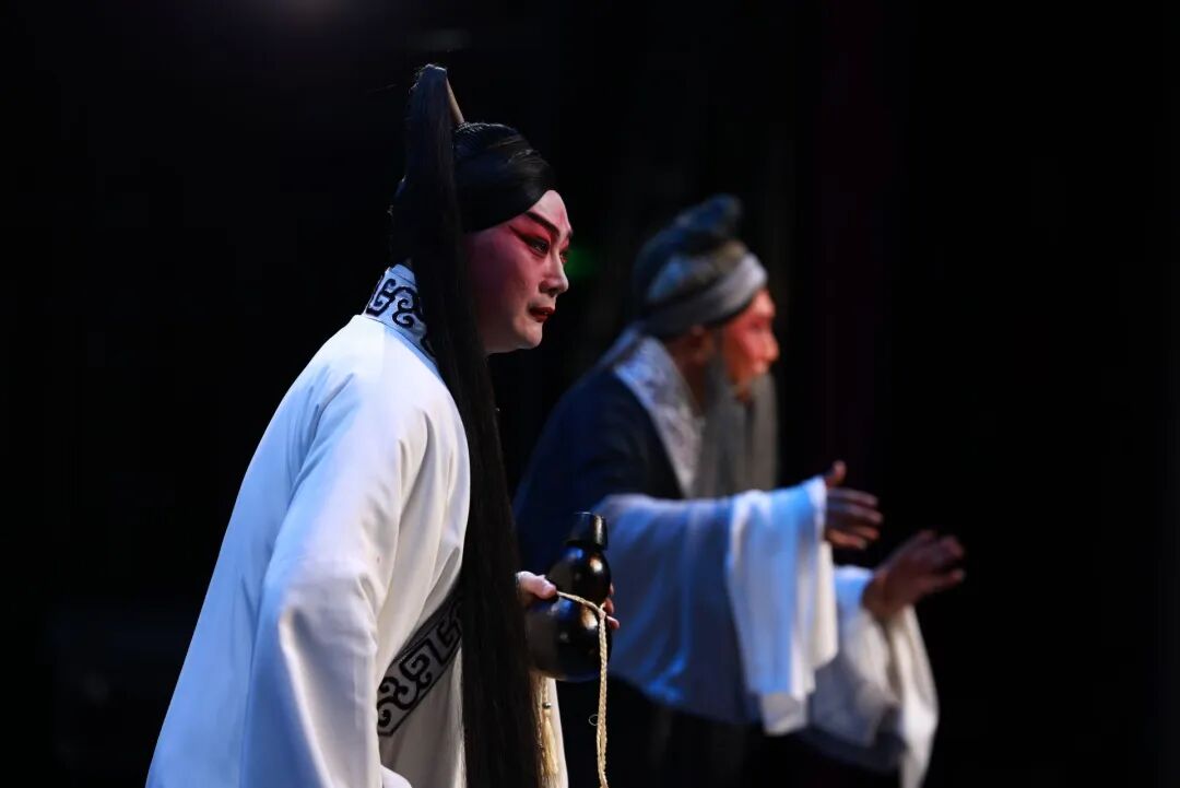 文華獎(jiǎng)參評(píng)劇目《團(tuán)圓之后》在四川宜賓上演，經(jīng)典新編彰顯京劇藝術(shù)魅力