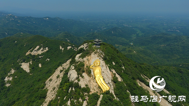 駐馬店：秋日美景藏不住 奇山古鎮(zhèn)繪詩意畫卷