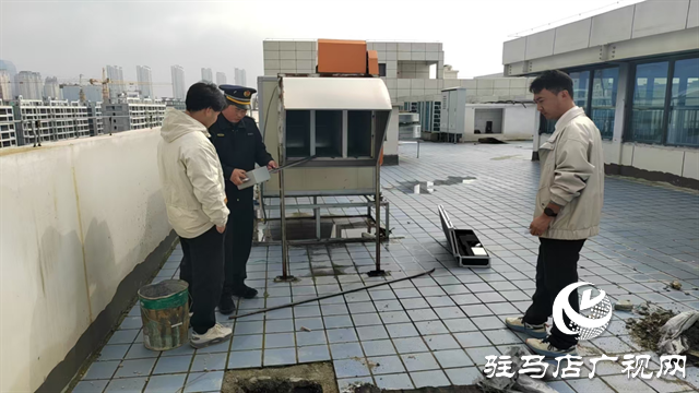  示范區(qū)城管局扎實(shí)開(kāi)展餐飲油煙專(zhuān)項(xiàng)治理行動(dòng)