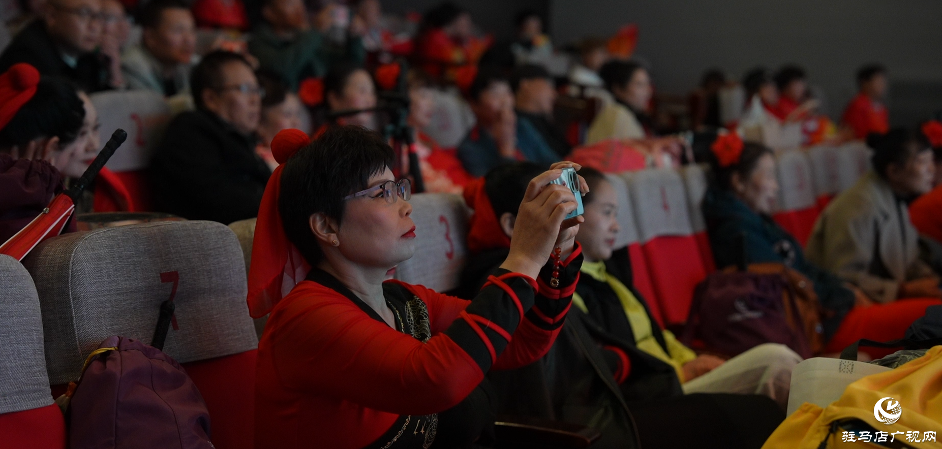   共賞鄉(xiāng)韻新聲！2025年駐馬店市“我的鄉(xiāng)村文化合作社”才藝大賽優(yōu)秀節(jié)目展演精彩上演