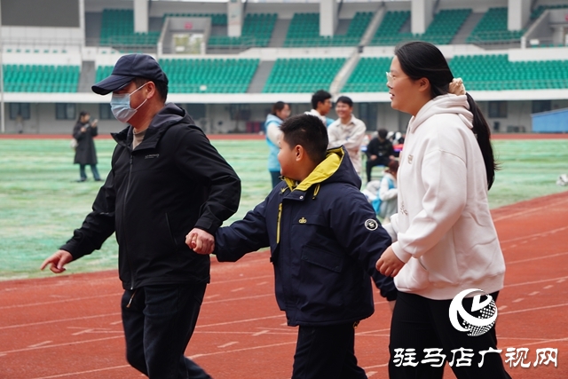 “薯樂(lè)運(yùn)動(dòng)會(huì)”溫暖舉行 志愿者與特殊兒童共赴快樂(lè)之約