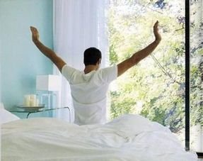 晨起后的黃金時(shí)間別浪費(fèi)！養(yǎng)成這4個(gè)習(xí)慣 讓心血管受益