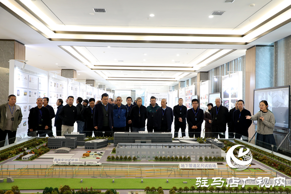 漯河市老科協(xié)赴平輿縣壩道工程醫(yī)院開(kāi)展考察交流活動(dòng)
