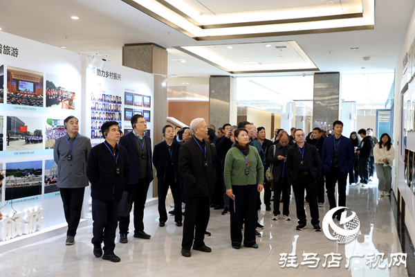 漯河市老科協(xié)赴平輿縣壩道工程醫(yī)院開(kāi)展考察交流活動(dòng)