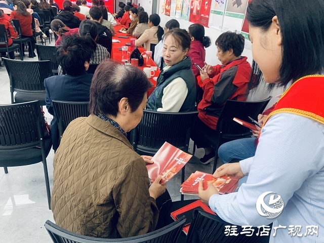 中國人壽財險駐馬店公司開展“重陽敬老·金融護(hù)航”活動