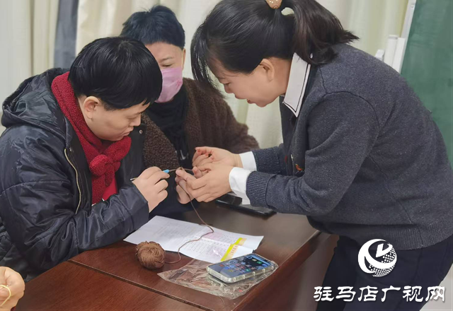 驛城區(qū)：非遺鉤編點亮殘疾人心燈