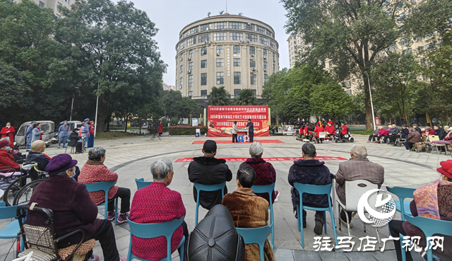 愛心藝術團重陽節(jié)慰問演出 情暖養(yǎng)老院弘揚敬老風尚?