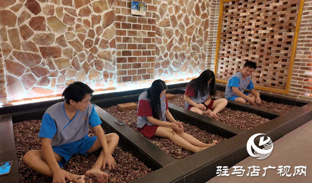 ??駐馬店:“暖經(jīng)濟(jì)”隨氣溫走低升溫 汗蒸洗浴成冬日休閑熱門??