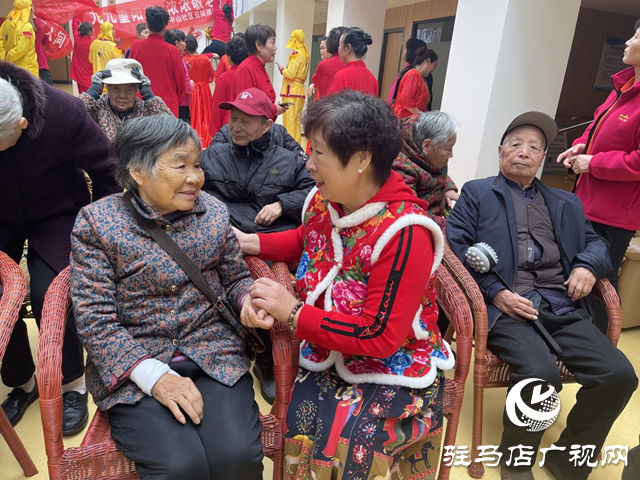 驛城區(qū)人民街道綜合養(yǎng)老中心???????舉辦“情暖重陽 愛滿夕陽”主題活動
