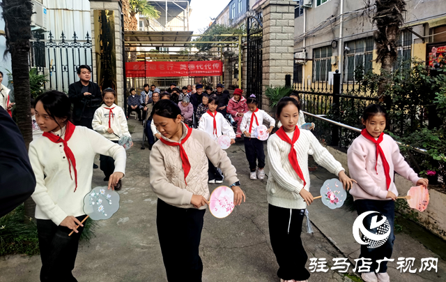 童心暖“夕陽(yáng)” 濃情敬重陽(yáng)