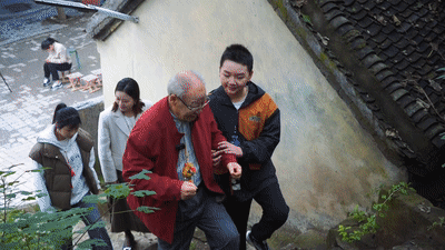 文化中國(guó)行·歲時(shí)中國(guó)|重陽(yáng):登高敬耆