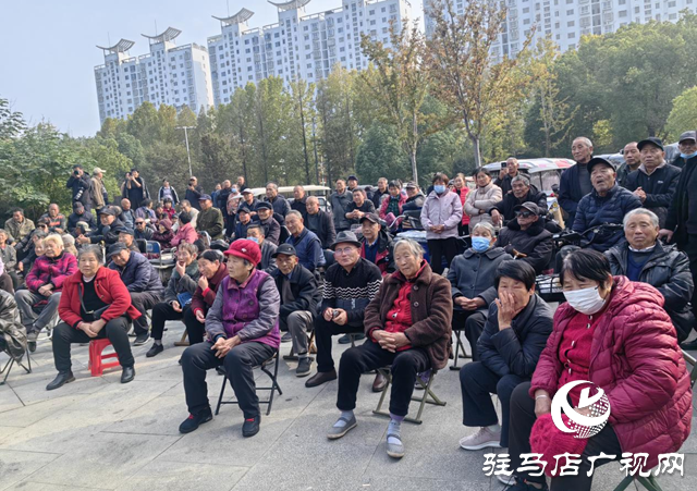 驛城區(qū):重陽節(jié)文化惠民演出傳遞敬老溫情?