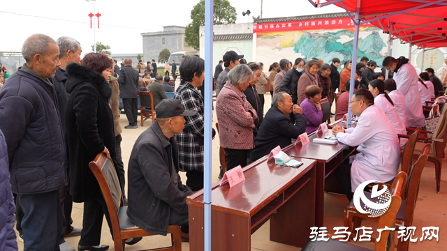 省直機關后勤保障中心赴泌陽縣高邑鎮(zhèn)小屯村開展重陽節(jié)活動