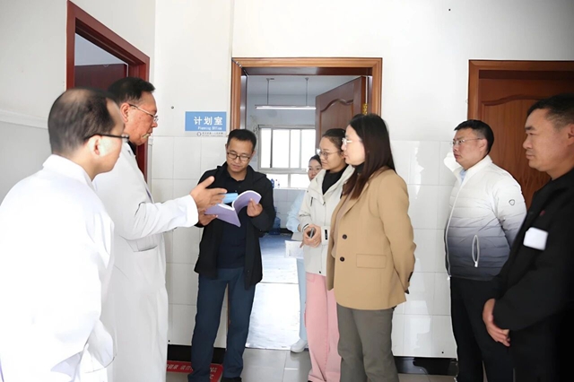  省生態(tài)環(huán)境廳專家組蒞臨駐馬店市第一人民醫(yī)院指導(dǎo)輻射安全工作