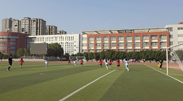 駐馬店市第九屆“市長杯”校園足球聯(lián)賽激情開賽