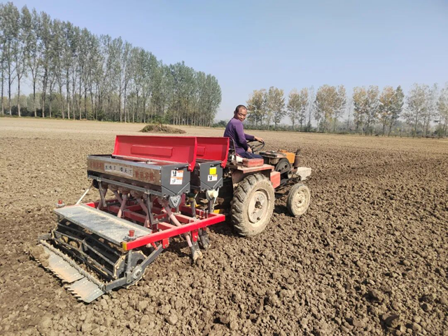 正陽縣：搶抓農(nóng)時(shí)播種小麥