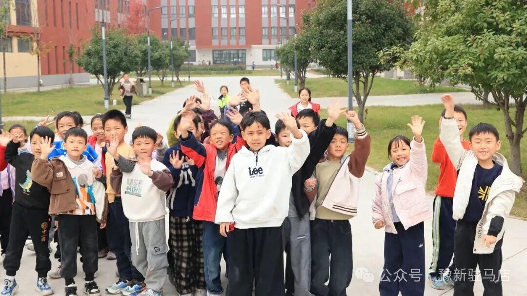 駐馬店第六小學(xué)改擴(kuò)建投用 百年老校煥新顏