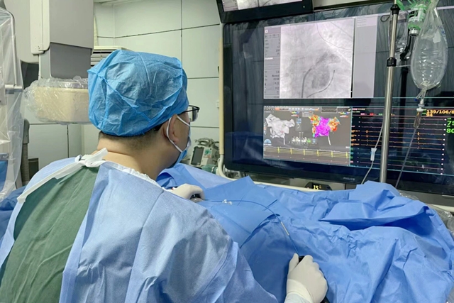 29歲小伙單日心跳異常超4萬次，微創(chuàng)手術(shù)避免永久起搏器植入