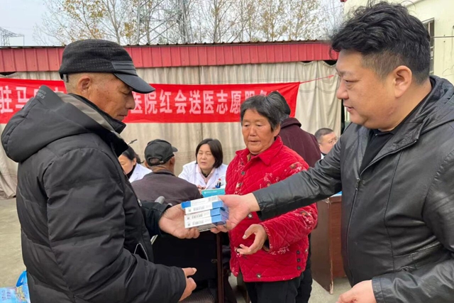 駐馬店市第一人民醫(yī)院紅會(huì)送醫(yī)走進(jìn)遂平縣常莊