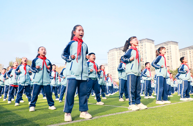  駐馬店市第三小學(xué)舉辦“武韻傳美”大課間觀摩活動(dòng)