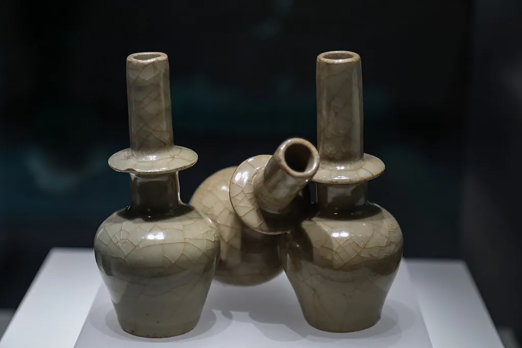 每日文物丨南宋工匠制瓷“翻車” 卻讓祝福加倍