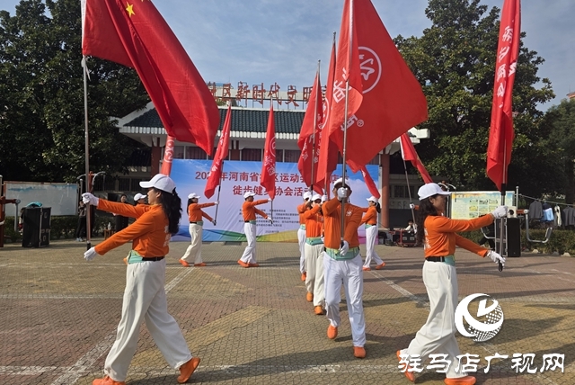 徒步健身走進(jìn)社區(qū) 共建和諧健康生活