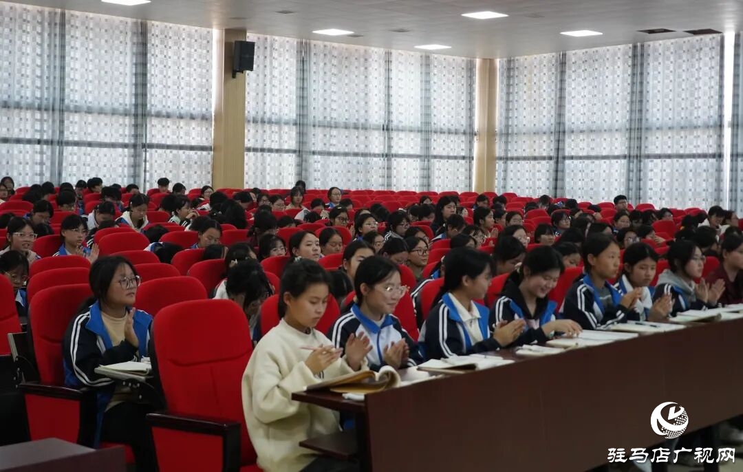 正陽縣總工會：學習貫徹黨的二十屆四中全會精神暨“勞模工匠精神進校園”宣講活動走進正陽高中