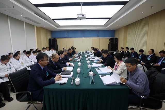 駐馬店市中心醫(yī)院“試管嬰兒”技術順利通過正式運行評審