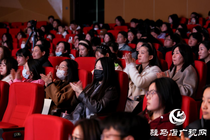  藝潤幼專 美育芳華—河南省“高雅藝術(shù)進(jìn)校園”活動(dòng)在駐馬店幼兒師范高等?？茖W(xué)校圓滿落幕