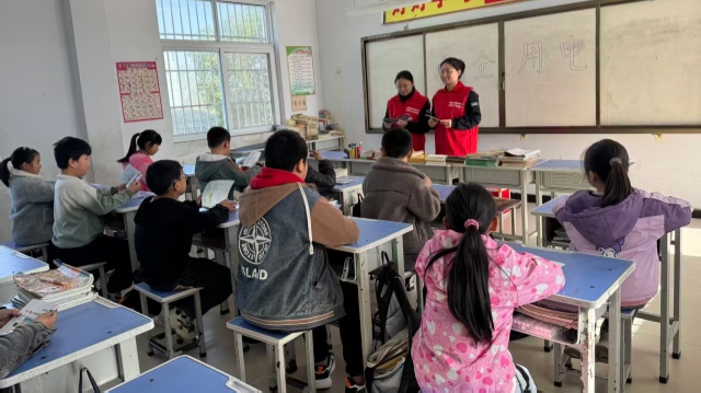 國網(wǎng)遂平縣供電公司：匯聚青春力量 賦能鄉(xiāng)村振興