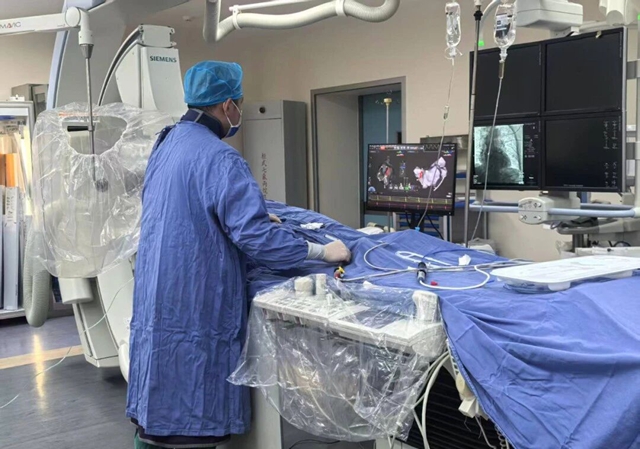 重獲&ldquo;心&rdquo;生：駐馬店市第一人民醫(yī)院心血管內(nèi)科二病區(qū)成功完成一例高難度持續(xù)性房顫射頻消融術(shù)