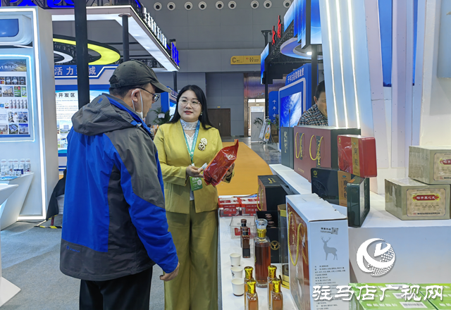 龜鹿藥業(yè)匠心產(chǎn)品“閃亮”“農(nóng)加會(huì)” 引客商關(guān)注